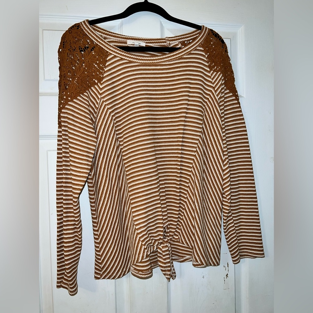 Maurice’s long sleeve top